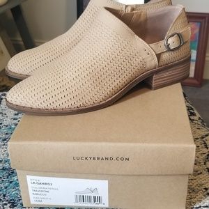 New Lucky Brand Booties 10 Boots Travertine Nubuck